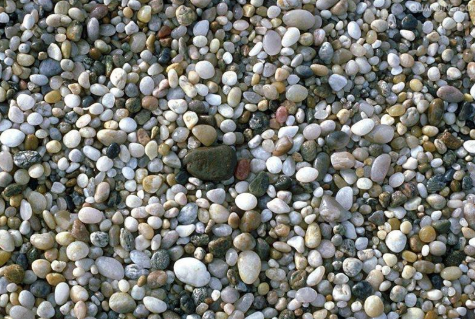永州天然鹅卵石滤料表面光滑、强度高（鹅卵石的材料特性）