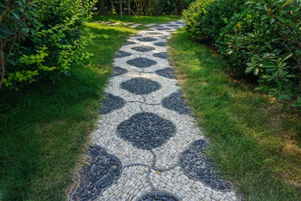 丽江鹅卵石在园林铺路中的步骤和方法（鹅卵石园林小路施工方法）